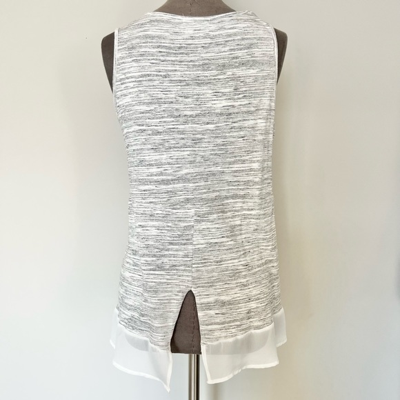 Pleione Sleeveless lace inset mixed media top Size Medium - Picture 5 of 7